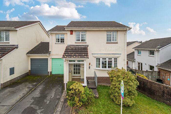 4 Bedroom Semi Detached House For Sale In Maer Top Way, Barnstaple, Devon, EX31