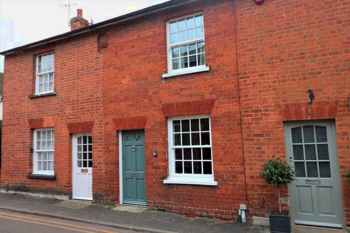 2 Bedroom Property To Rent In Mimram Rd Welwyn, AL6