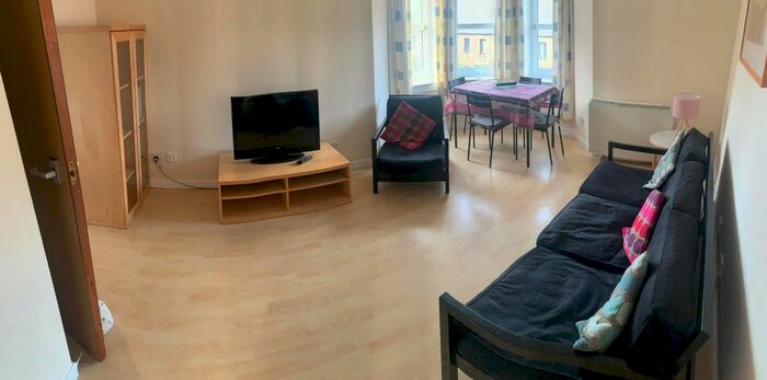 2 Bedroom Flat To Rent In St. Leonards Street, Edinburgh, EH8