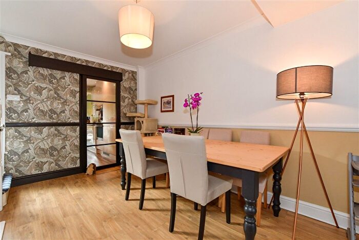 2 Bedroom Semi-detached House For Sale In Littlehaven Lane, Horsham, West Sussex, RH12