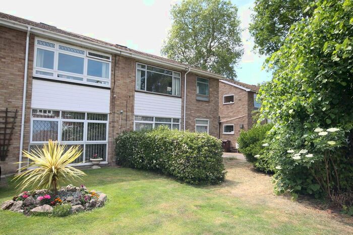 2 Bedroom Flat To Rent In Strawberry Lane, Carshalton SM5