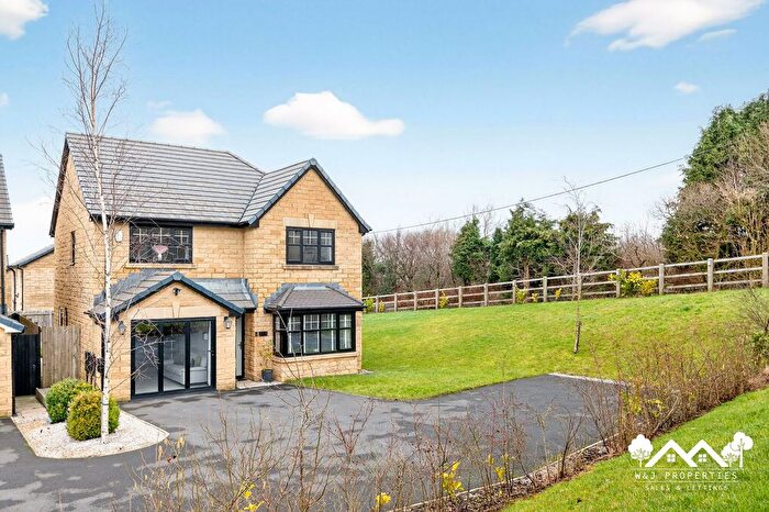 4 Bedroom Detached House For Sale In Wheatear Place, Cranberry, Darwen, BB3