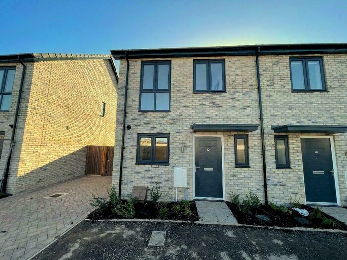3 Bedroom End Of Terrace House To Rent In Bennett Close, Cribbs, Almondsbury, Bristol, BS10