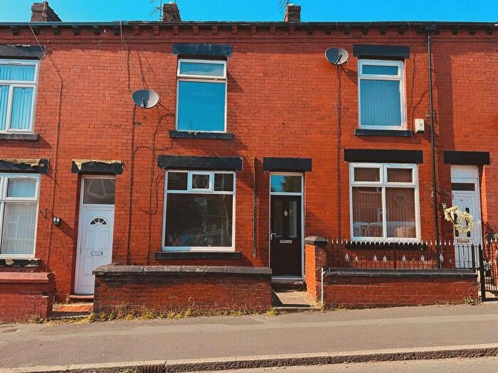 2 Bedroom Terraced House To Rent In Kimberley Street, Oldham, OL8