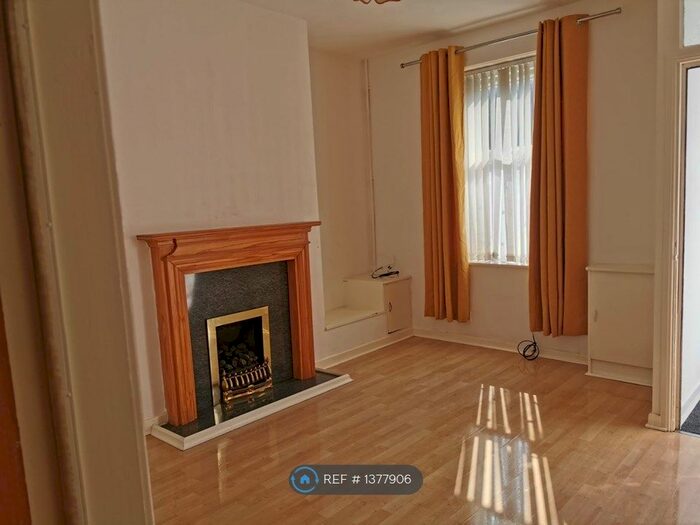 1 Bedroom Terraced House To Rent In Alexandra Street, Ashton-Under-Lyne, OL6