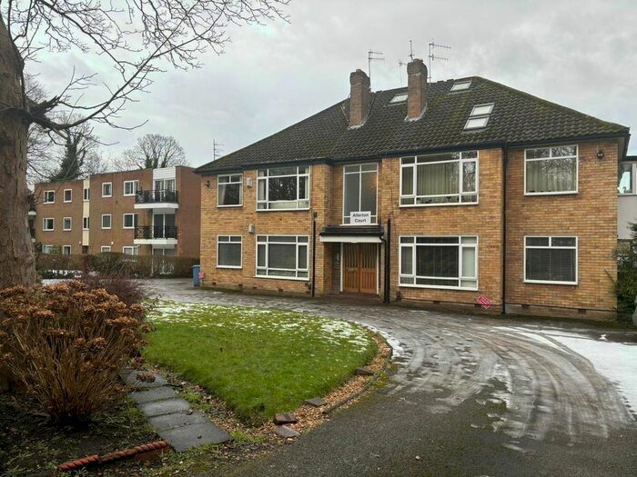 3 Bedroom Flat To Rent In Allerton Road, Mossley Hill, Liverpool, L18