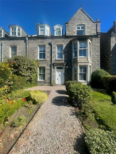 2 Bedroom Property To Rent In Fountainhall Road, West End, Aberdeen, AB15