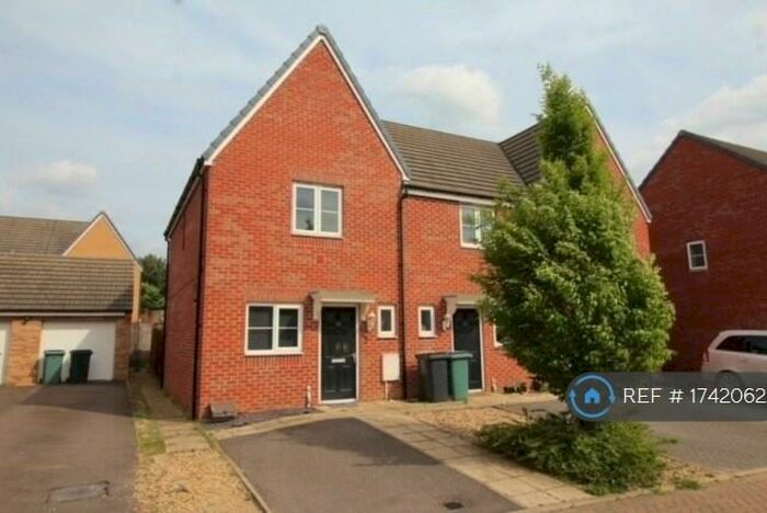 2 Bedroom End Of Terrace House To Rent In Lander Crescent, Peterborough, PE7