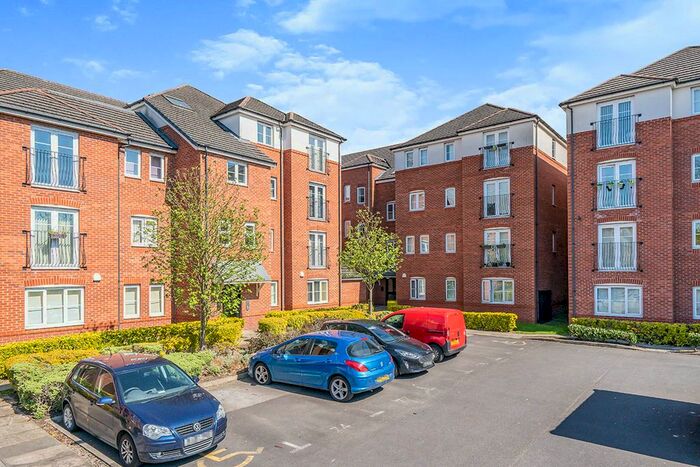2 Bedroom Flat To Rent In St. Michaels View, Widnes, Cheshire, WA8