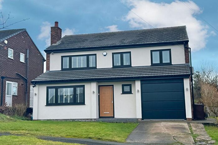 3 Bedroom Detached House For Sale In Highcroft, Gee Cross, Hyde, SK14