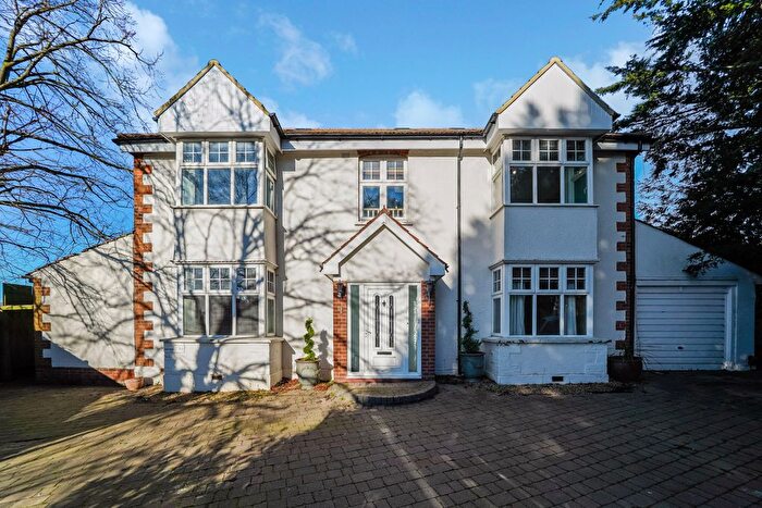 10 Bedroom Detached House To Rent In Hart Road, Harlow, CM17