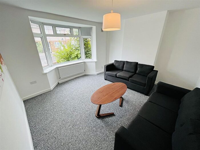 4 Bedroom Property To Rent In , Moorlands Road, Bristol, BS16