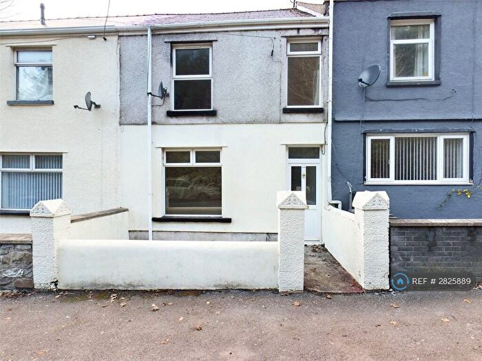 3 Bedroom Terraced House To Rent In High Street, Blaina, Abertillery, NP13