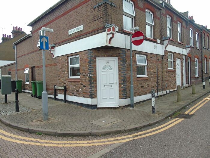 1 Bedroom Flat To Rent In Ashton Road, Luton, LU1
