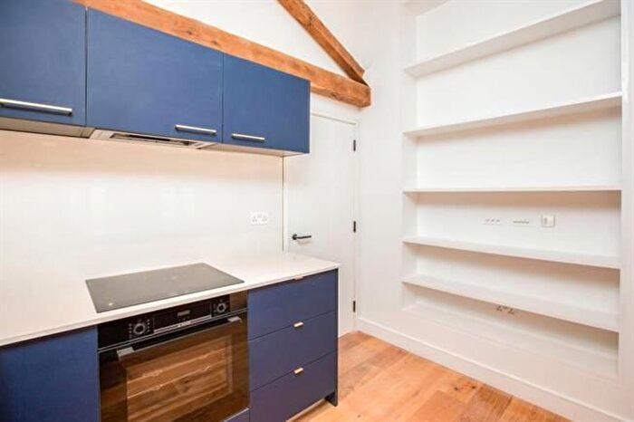 2 Bedroom Flat To Rent In Town Quay, Barking, IG11