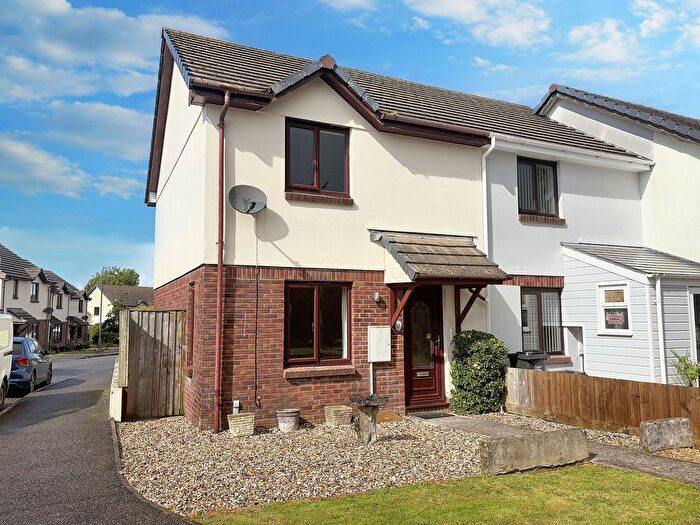 2 Bedroom End Terrace House For Sale In Hanover Parc, Indian Queens, TR9