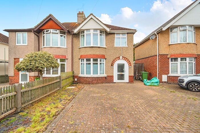 3 Bedroom Semi Detached House For Sale In Northern Road, Rodbourne Cheney, Swindon, SN2