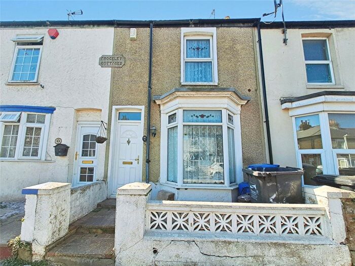 2 Bedroom Terraced House For Sale In Byron Avenue, Margate, Kent, CT9