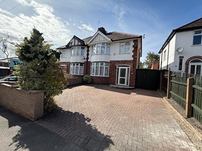 3 Bedroom Semi-Detached House For Sale In Church Street, Leicester, LE2