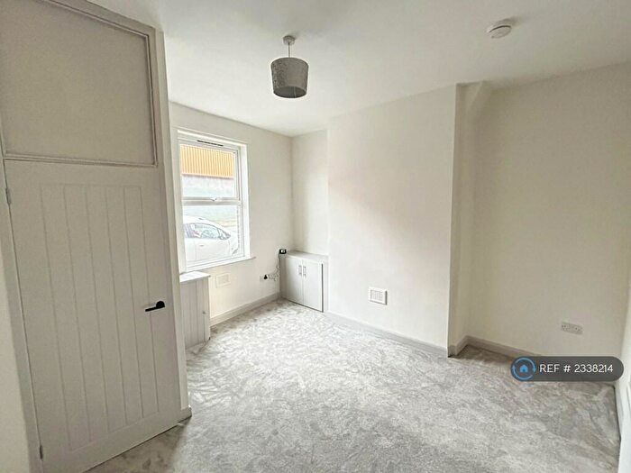 2 Bedroom Terraced House To Rent In Lord Street, Ashton-Under-Lyne, OL6