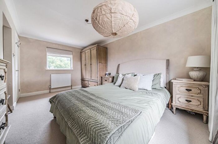 2 Bedroom Terraced House For Sale In Barton Road, Chichester, PO19