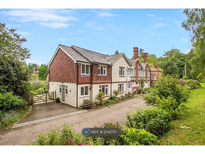 4 Bedroom Semi-Detached House To Rent In Brasted Road, Westerham, TN16