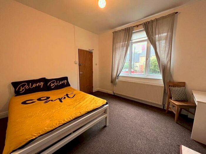 4 Bedroom Terraced House To Rent In Coombe Road, Brighton, BN2