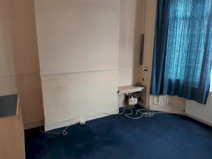 3 Bedroom Terraced House For Sale In Garnet Street, Middlesbrough, TS1