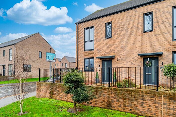 2 Bedroom End Terrace House For Sale In Mill Way, Selby, YO8