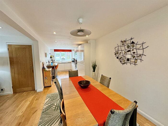 4 Bedroom Detached House For Sale In Hall Farm Crescent, Broughton Astley, Leicester, LE9