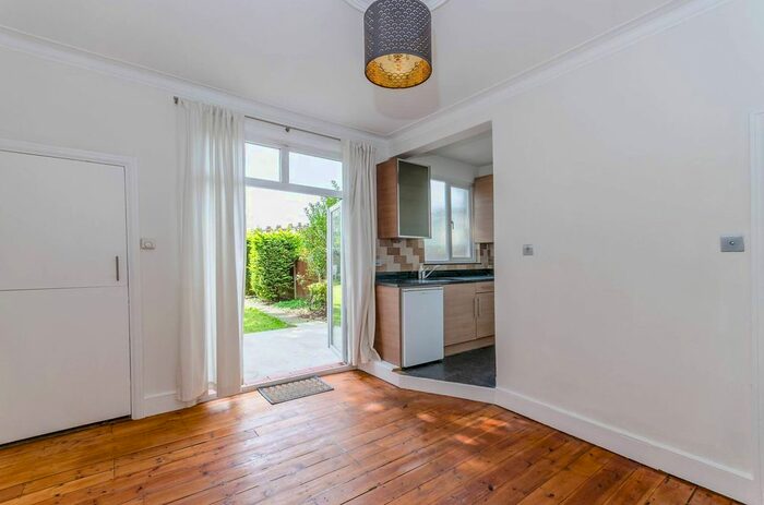 1 Bedroom Maisonette To Rent In Sussex Road, Harrow, HA1