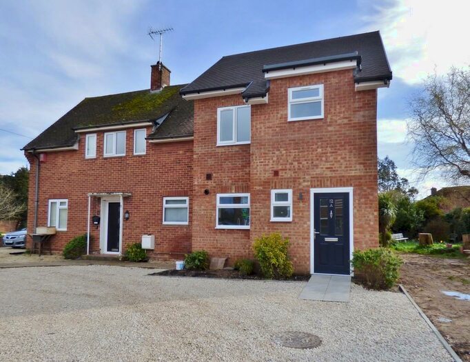 3 Bedroom Semi-Detached House To Rent In Wick Farm Road, Littlehampton, BN17