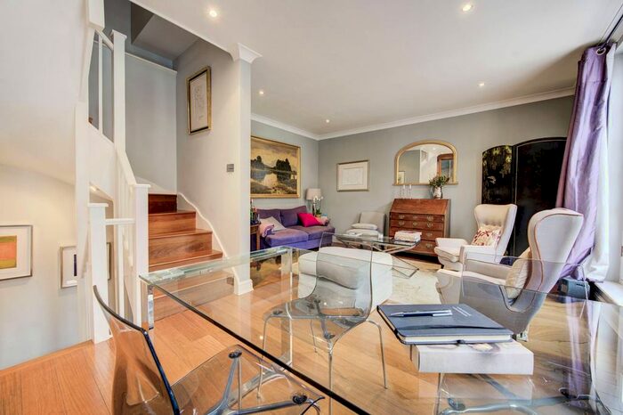 3 Bedroom Terraced House To Rent In Coleherne Mews, Chelsea, London, SW10