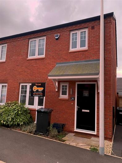 3 Bedroom Semi-Detached House To Rent In Farthington Drive, Nuneaton CV11