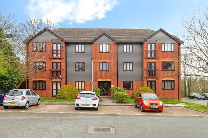 1 Bedroom Flat For Sale In Tippett Court, Stevenage, SG1