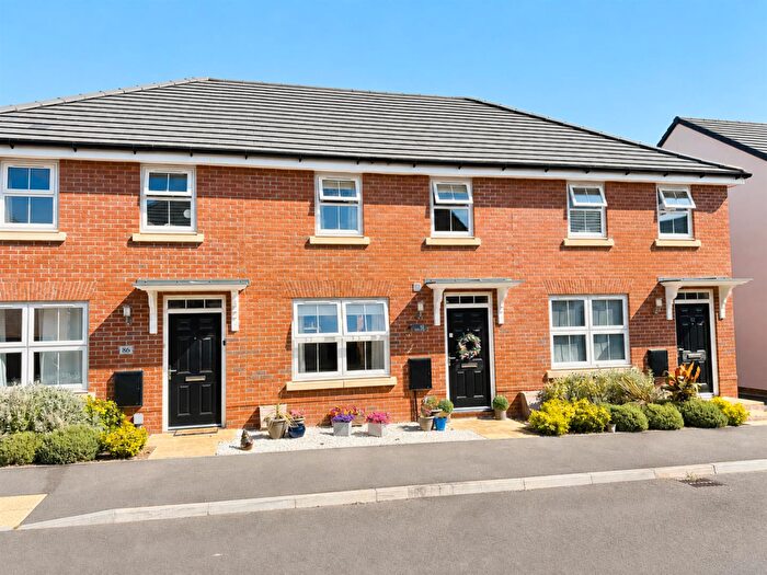 3 Bedroom Terraced House For Sale In Manor Road, Newent, GL18