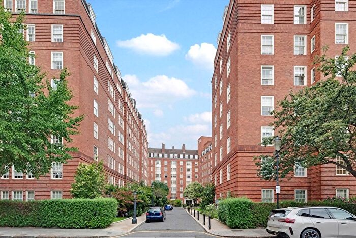 2 Bedroom Flat To Rent In Whiteheads Grove, Chelsea, SW3