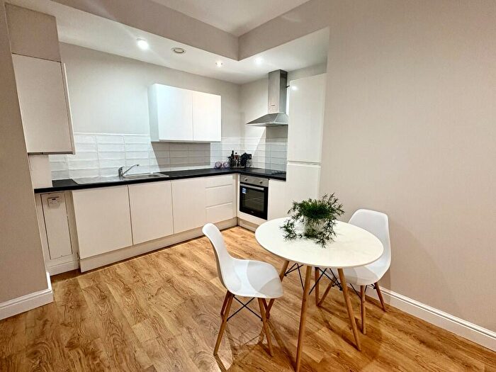1 Bedroom Flat To Rent In Dale Street, Liverpool, Merseyside, L2
