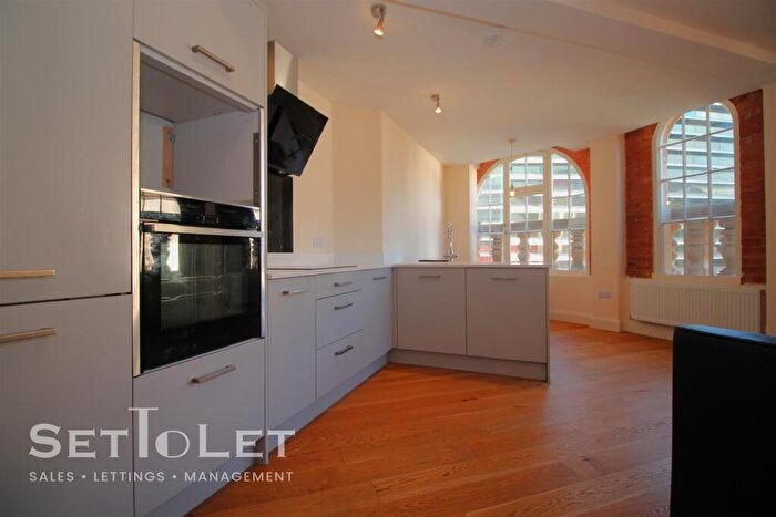2 Bedroom Apartment To Rent In Queens Building, Queen Street, Leicester, LE1