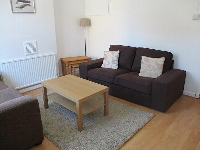 3 Bedroom Semi-Detached House To Rent In Humber Road South, Beeston, NG9
