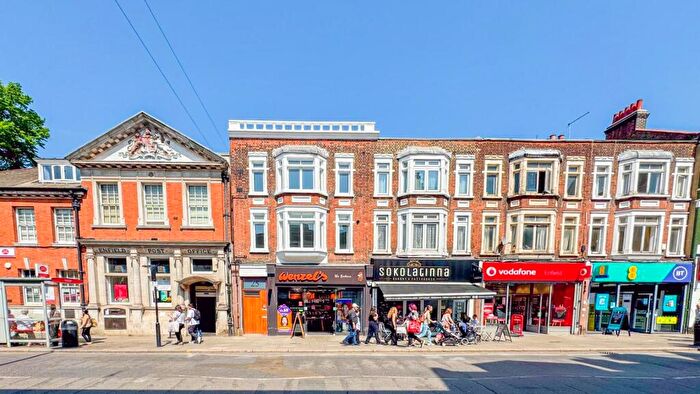 2 Bedroom Apartment To Rent In Church Street, Enfield, EN2