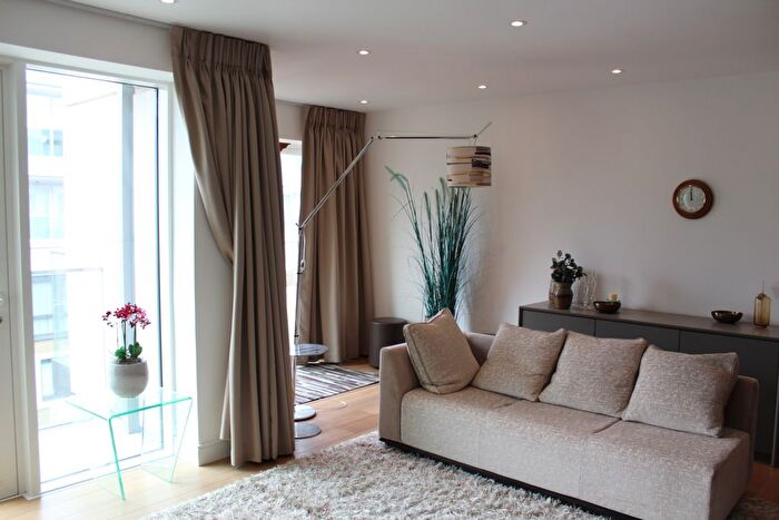 3 Bedroom Flat To Rent In Tierney Lane, London, W6