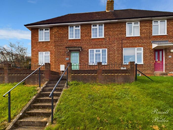 4 Bedroom Semi-Detached House To Rent In Bath Lane Terrace, Buckingham, MK18