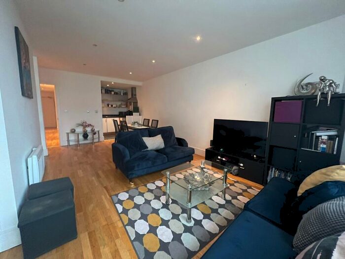 3 Bedroom Apartment To Rent In The Lock, Whitworth Street West, Manchester, M1