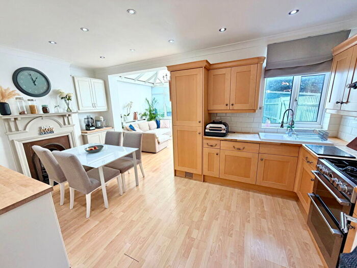 3 Bedroom End Of Terrace House For Sale In The Grove, Kingsbury, London, NW9