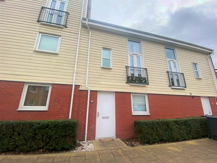 2 Bedroom Terraced House To Rent In Merlin Way, Birmingham, B35