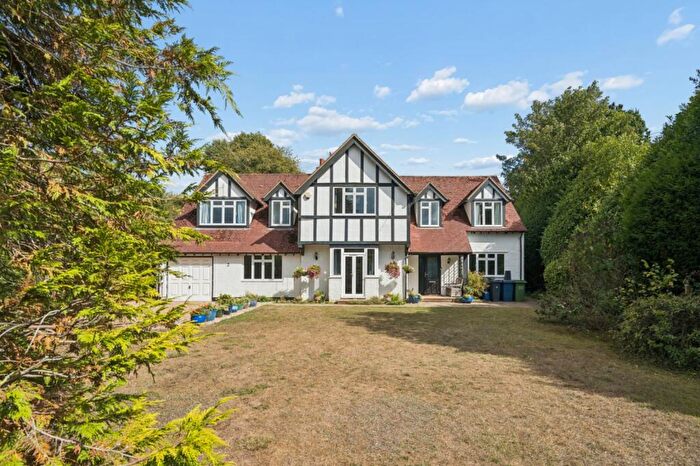 6 Bedroom Detached House For Sale In Copthall Corner, Chalfont St. Peter, Buckinghamshire, SL9