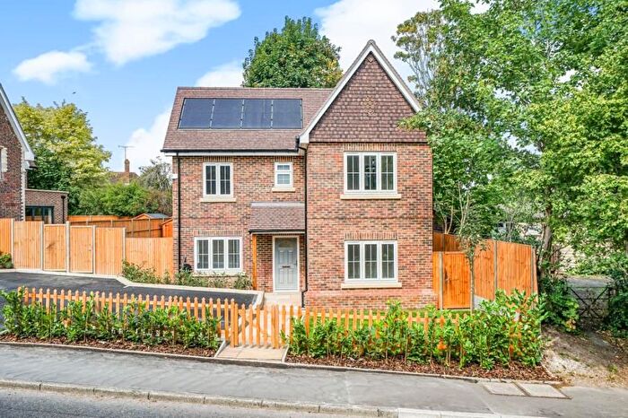 3 Bedroom Property To Rent In Epsom Road, Guildford, GU1