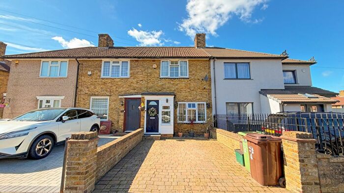 2 Bedroom Terraced House For Sale In Sibton Road, Carshalton, Surrey, SM5