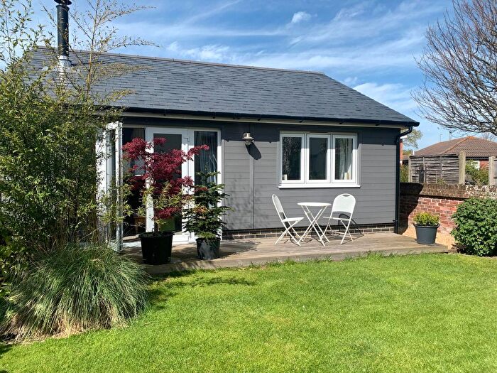 1 Bedroom Detached Bungalow For Sale In A Webb Lane, Hayling Island, PO11